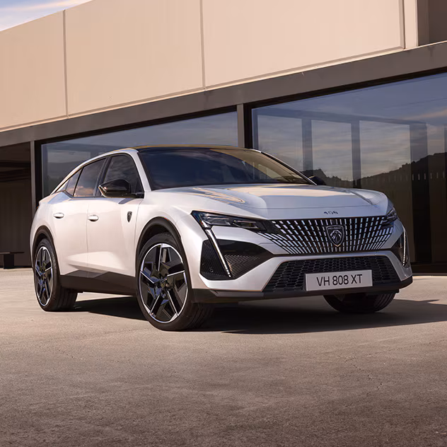 PEUGEOT_408_HYBRID_Atouts1_632x632
